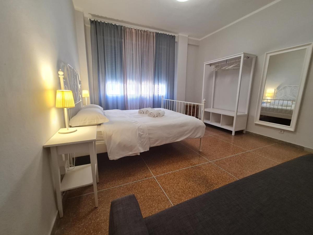 Lc Gramsci Guest House Self Check-In Пиза Екстериор снимка