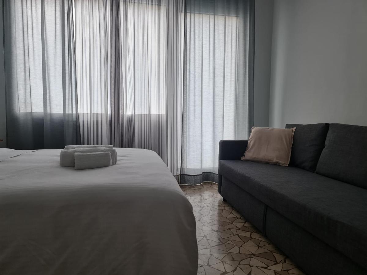 Lc Gramsci Guest House Self Check-In Пиза Екстериор снимка